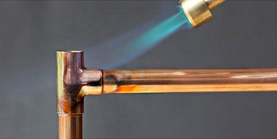 积极启发的品牌战术